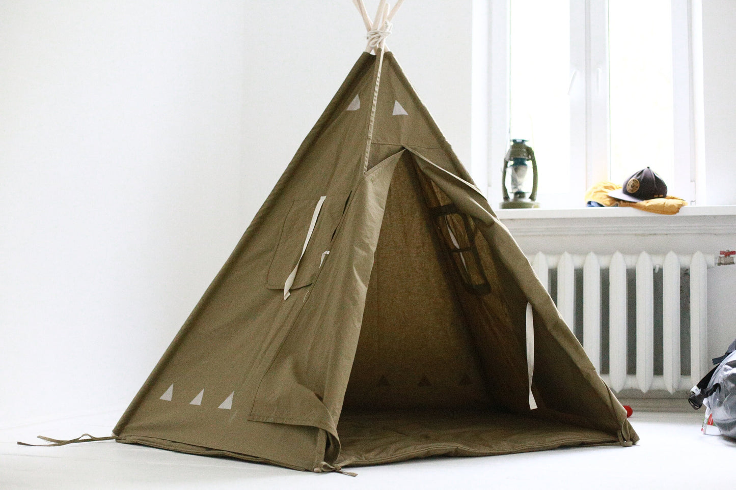 Christmas presents - Kid tent. Green cotton indoor teepee with soft warm mat and decorative lights - is the Best playhouse for toddlers gift