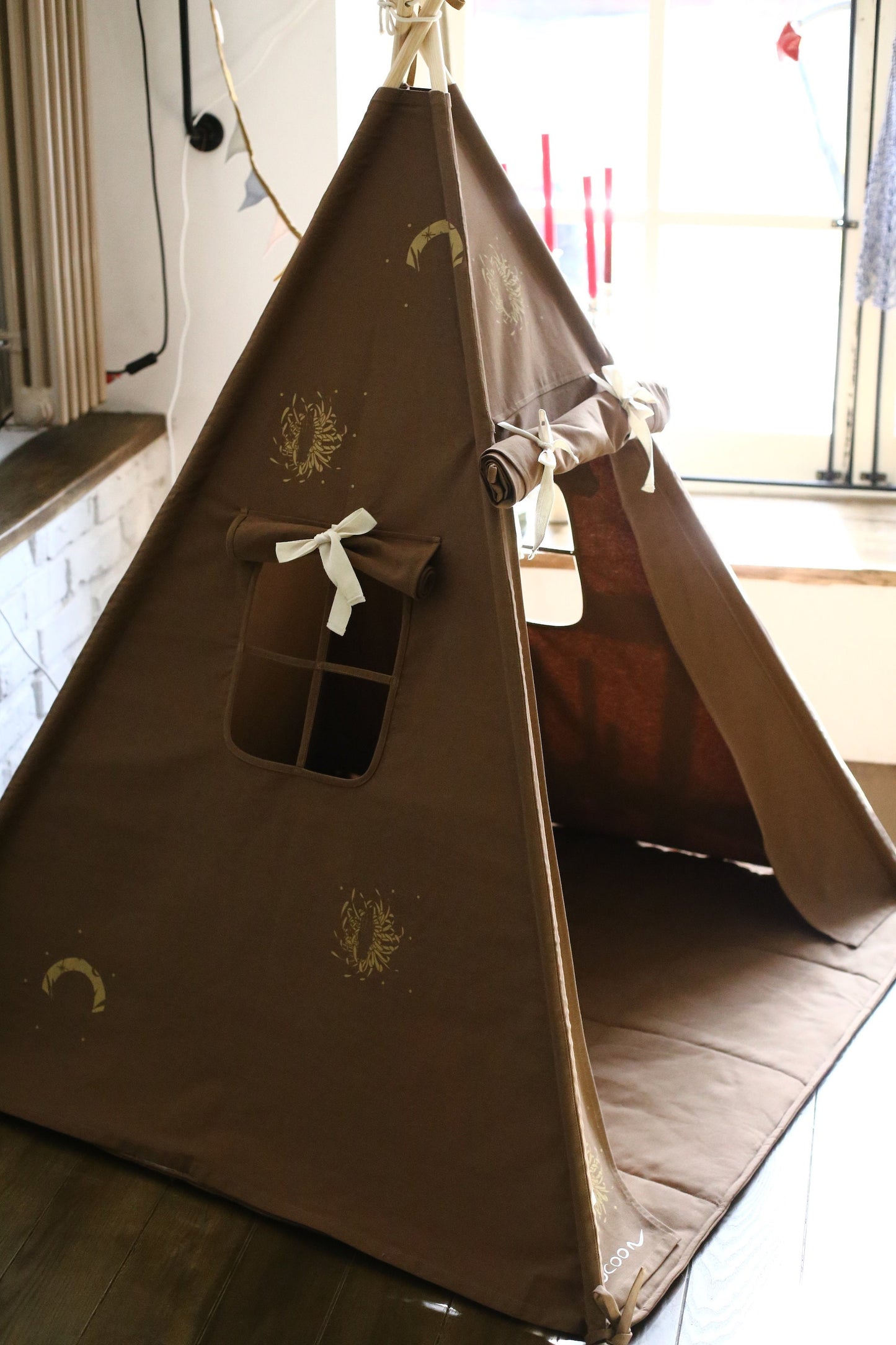 Play House Toys | Indoor Teepee Tent | Kids Room Teepee | Fancy Playhouse | Princess Castle Playhouse Tent - Christmas gift