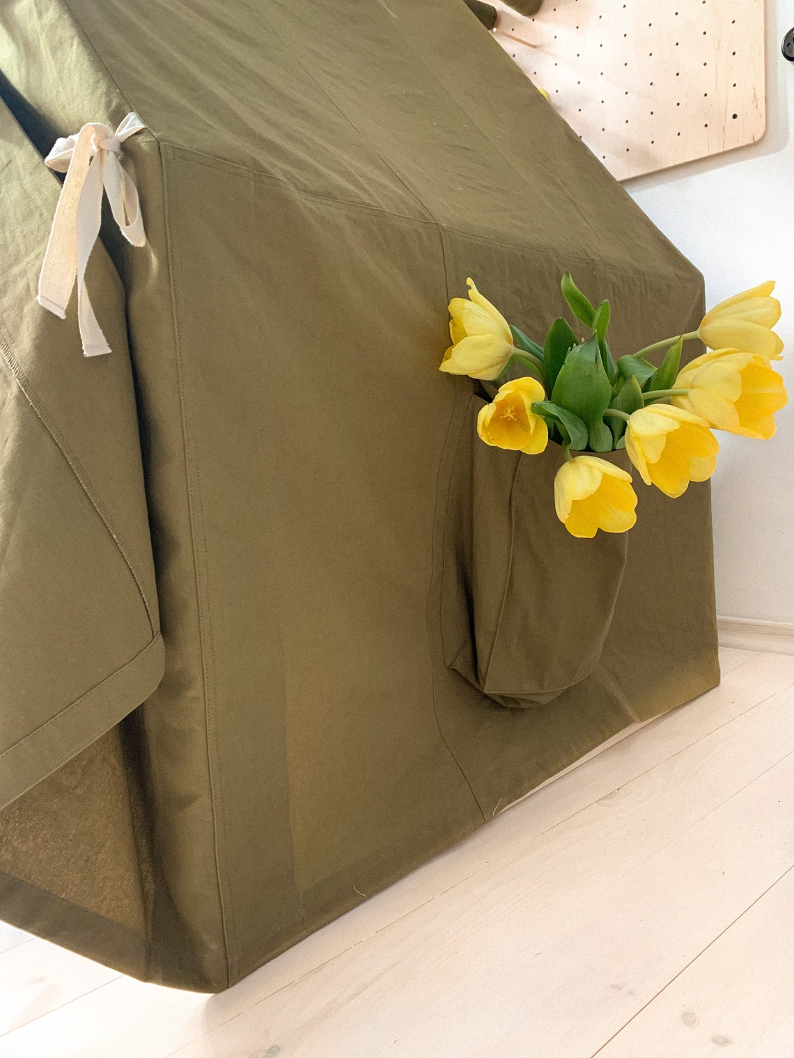 Simple Khaki Baby Tent - Desert Square Tent